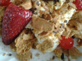 Cannolo scomposto con fragole